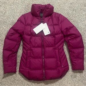 Athleta Women's Puffer Jacket - Downtown Jacket Mangenta